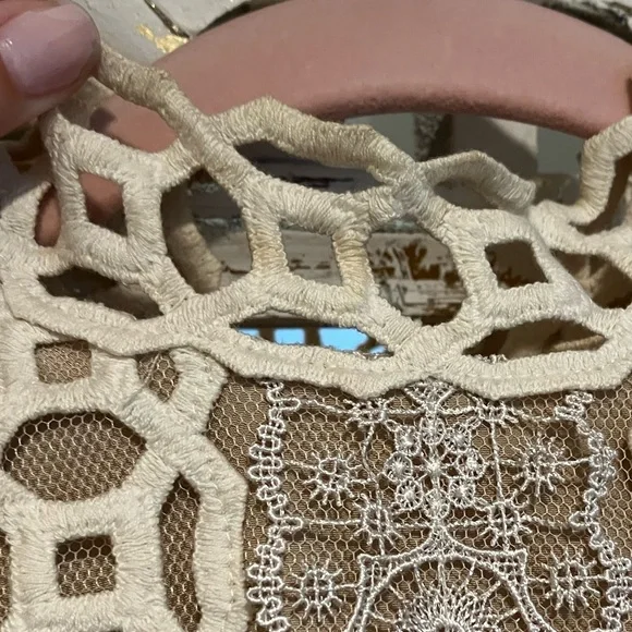 FREE PEOPLE Forever Lace Crochet Babydoll OPEN Back Mini Dress SZ 2 - Picture 6 of 7